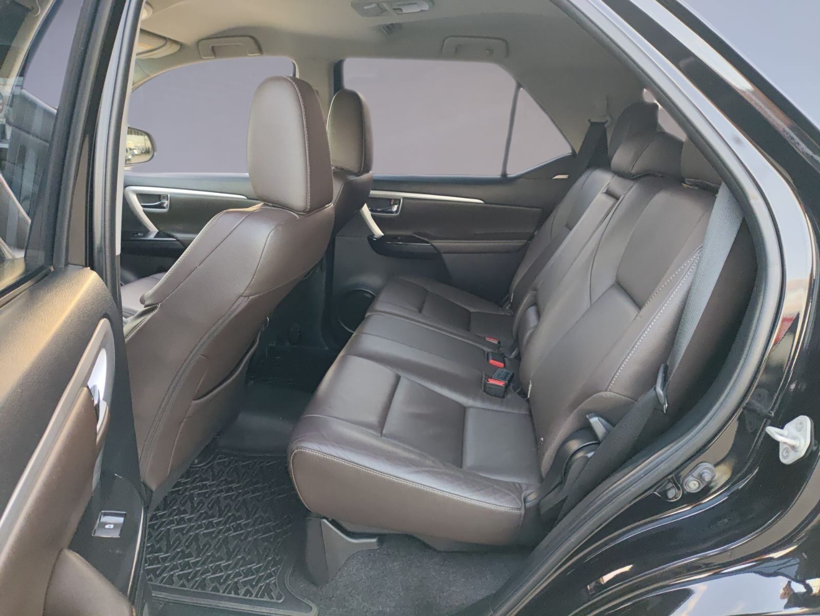 Toyota Hilux Cd Srx 4X4 2.8 TDI 16V Diesel Aut. - foto 10