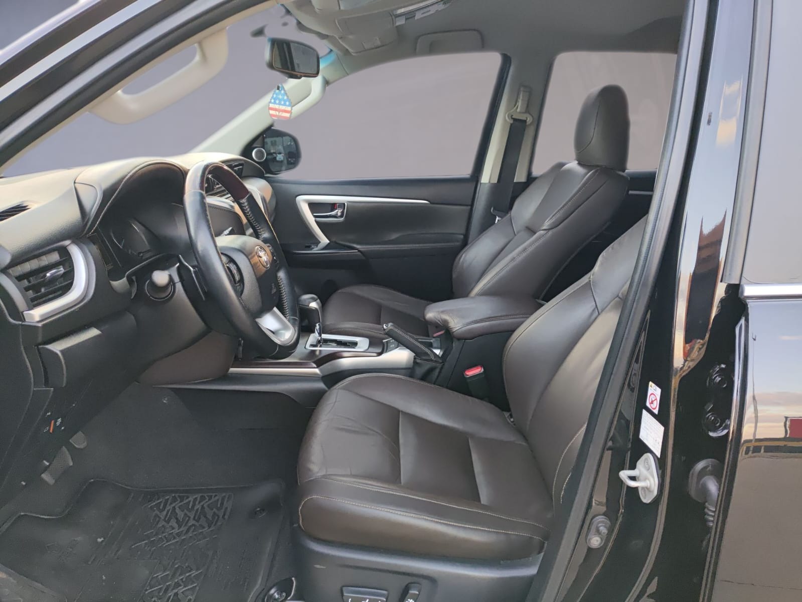 Toyota Hilux Cd Srx 4X4 2.8 TDI 16V Diesel Aut. - foto 6