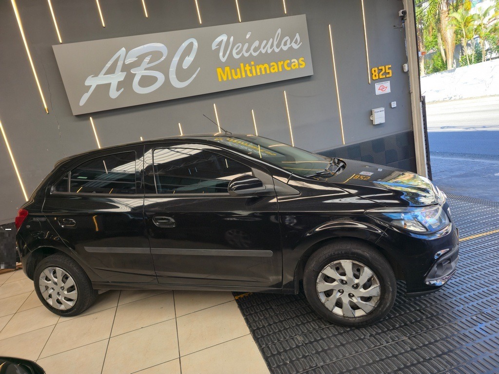 Chevrolet Onix Hatch LT 1.4 8V Flexpower 5P Aut. - foto 6