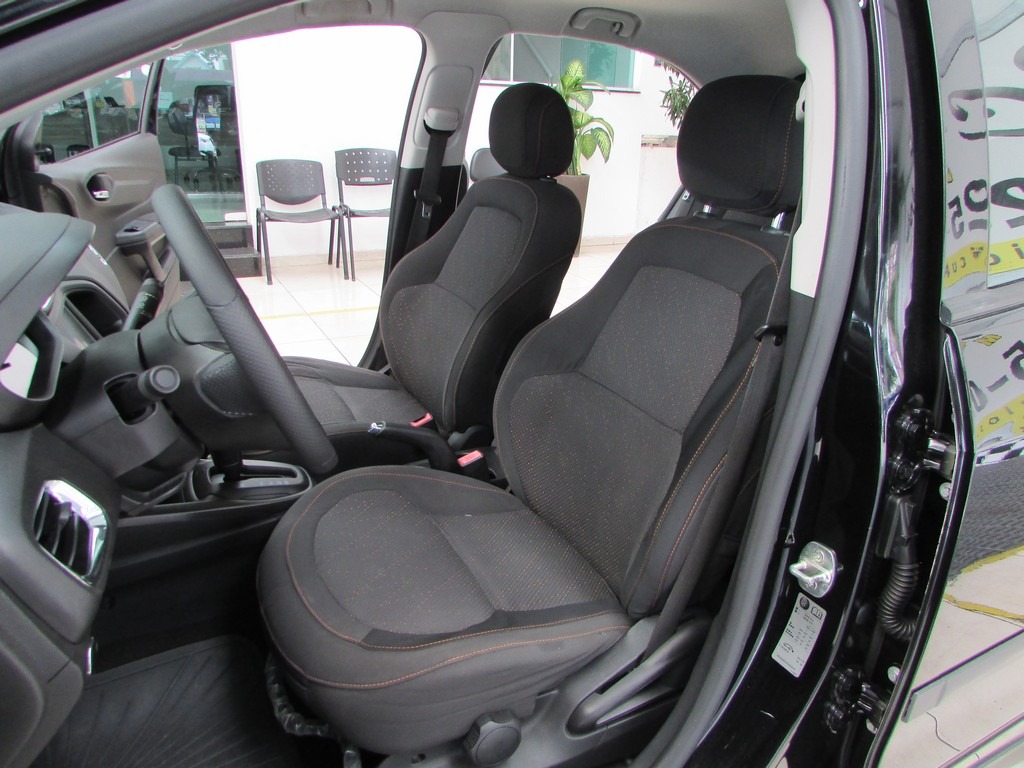 Chevrolet Onix Hatch LT 1.4 8V Flexpower 5P Aut. - foto 4