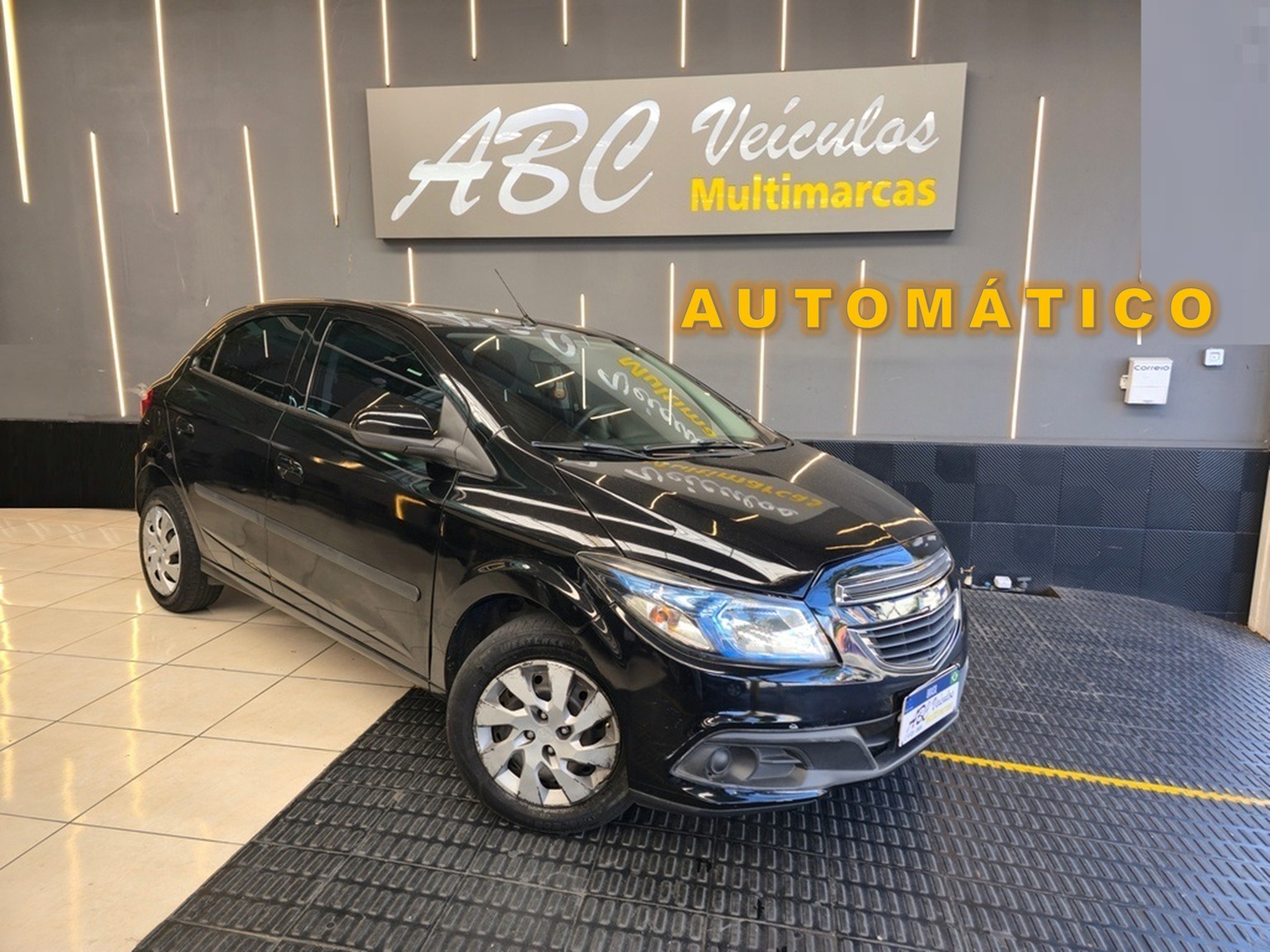 Chevrolet Onix 2014