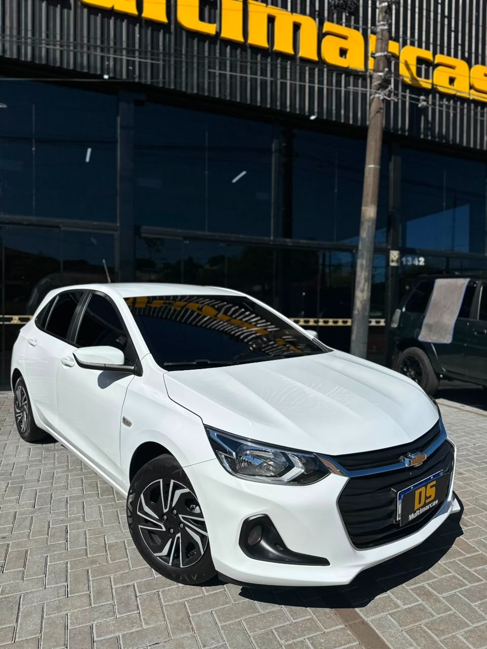 Chevrolet Onix Hatch LT 1.0 12V Flex 5P Mec. - foto 9
