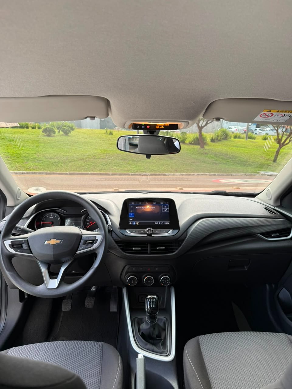 Chevrolet Onix Hatch LT 1.0 12V Flex 5P Mec. - foto 4
