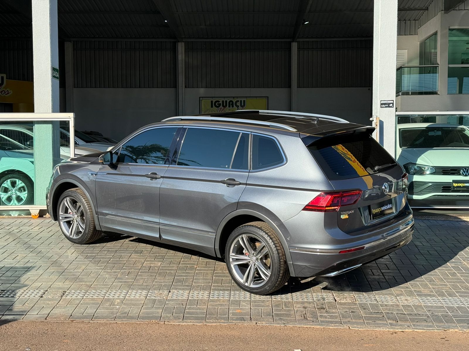 Volkswagen Tiguan Allspac R Line 350 TSI 2.0 4X4 - foto 7