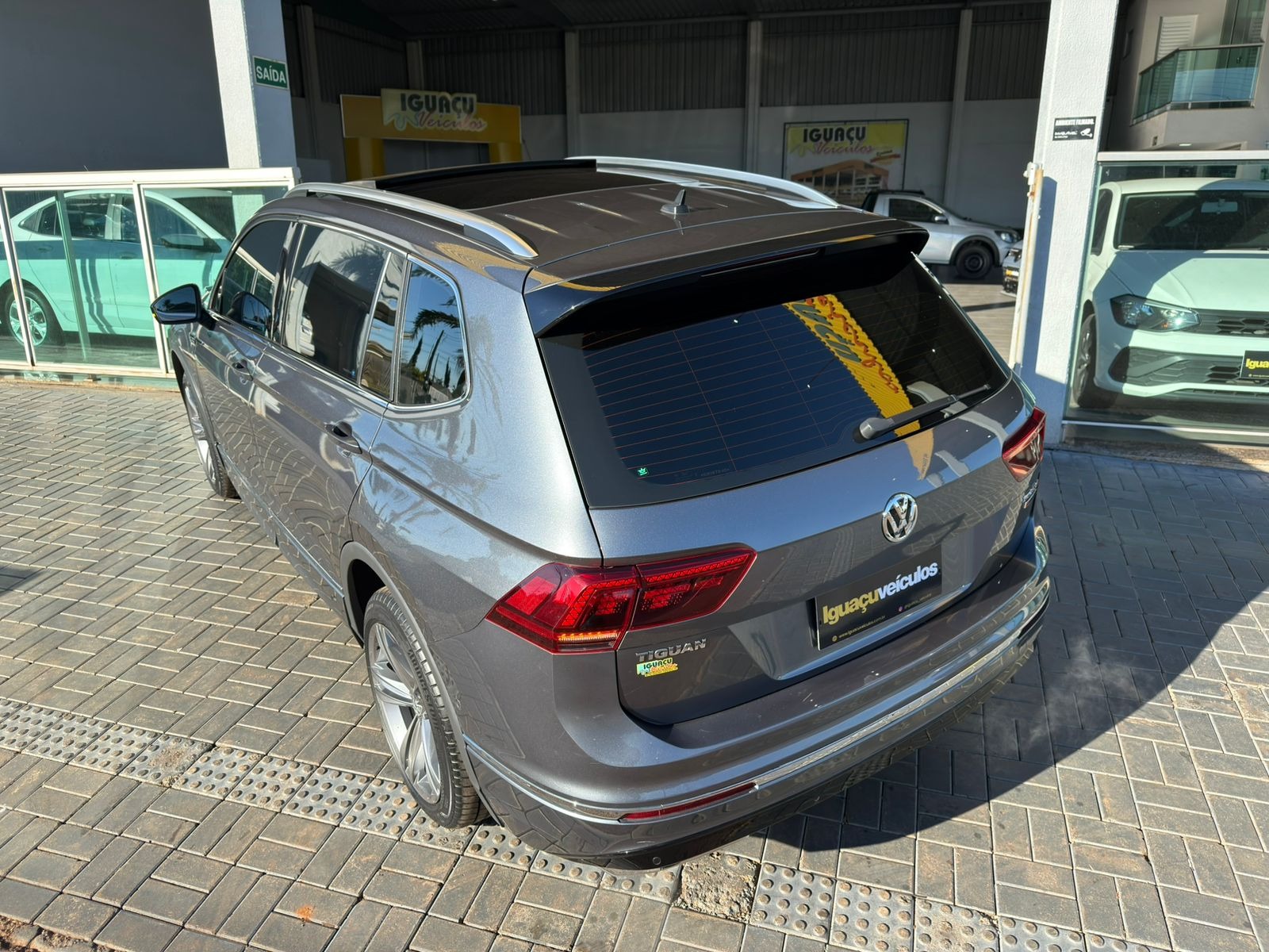 Volkswagen Tiguan Allspac R Line 350 TSI 2.0 4X4 - foto 8