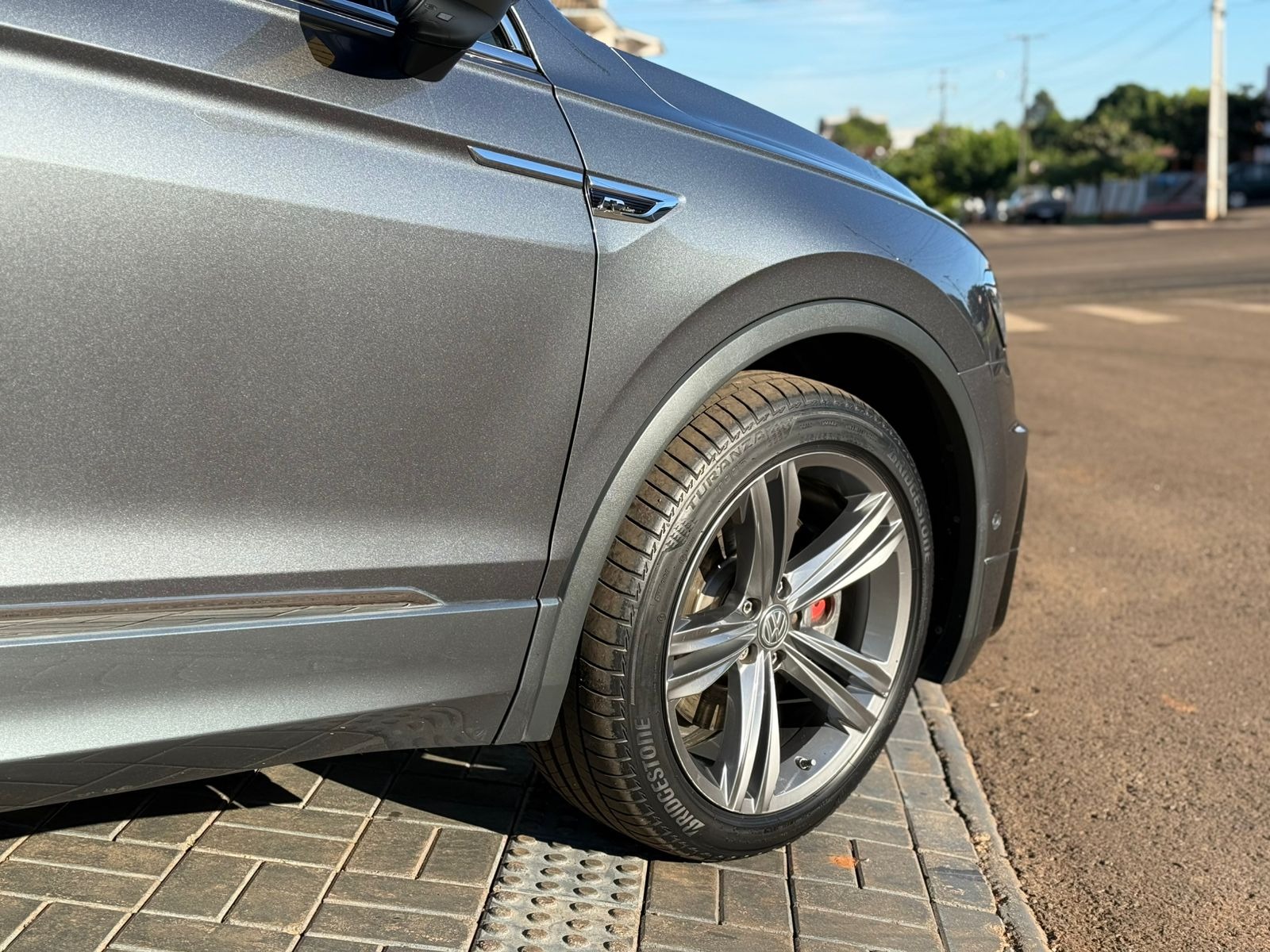 Volkswagen Tiguan Allspac R Line 350 TSI 2.0 4X4 - foto 9