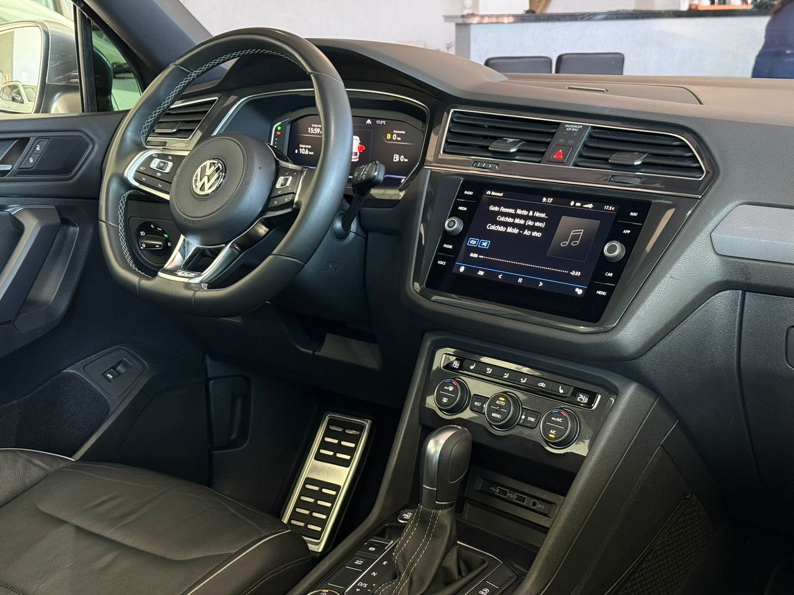 Volkswagen Tiguan Allspac R Line 350 TSI 2.0 4X4 - foto 17