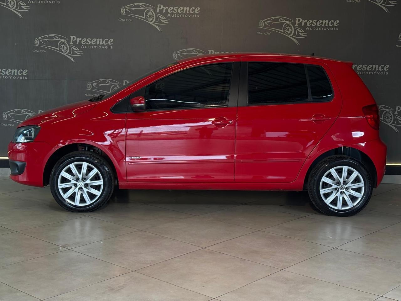 Volkswagen Fox 1.0 Mi Total Flex 8V 5P - foto 4