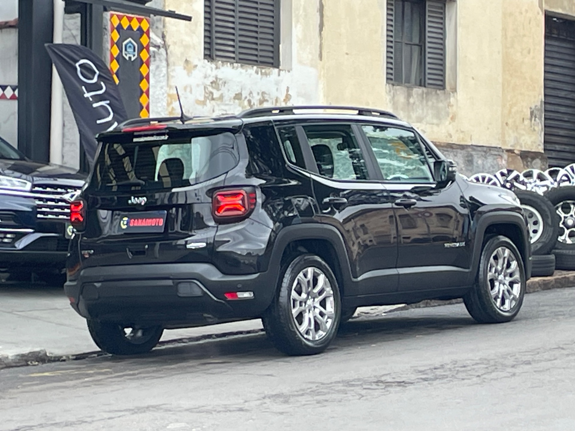 Jeep Renegade Long. T270 1.3 Tb 4X2 Flex Aut. - foto 2