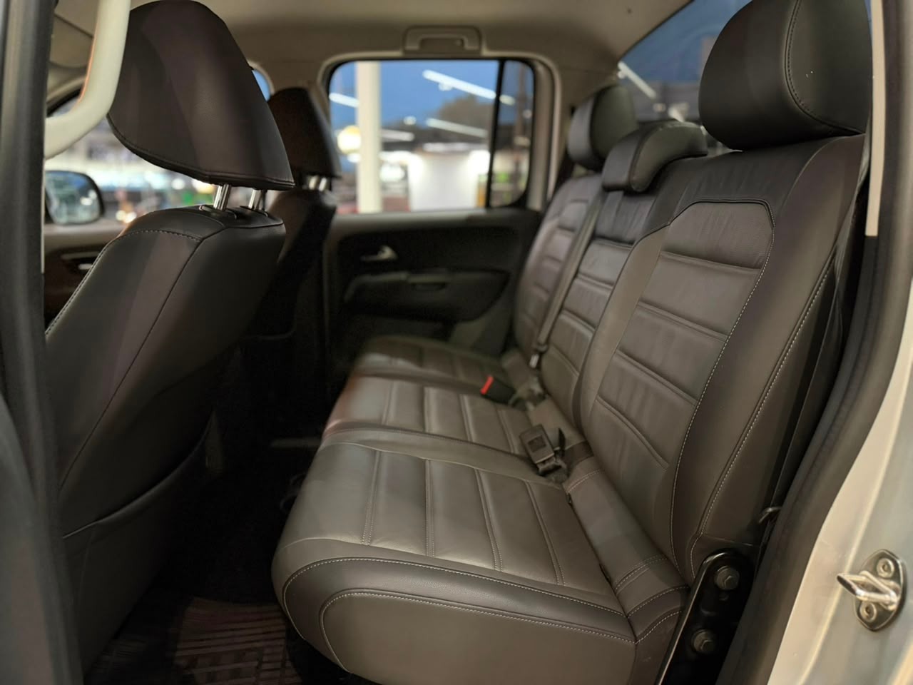 Volkswagen Amarok Comfor. Cd 2.0 TDI 4X4 Dies. Aut. - foto 18