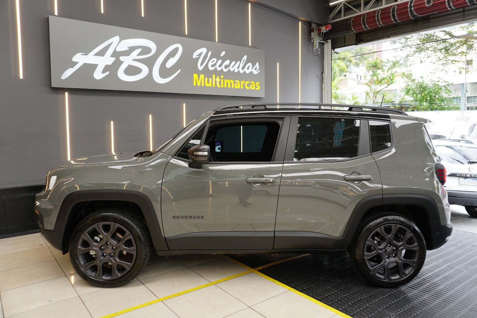 Jeep Renegade S T270 1.3 Tb 4X4 Flex Aut. - foto 5