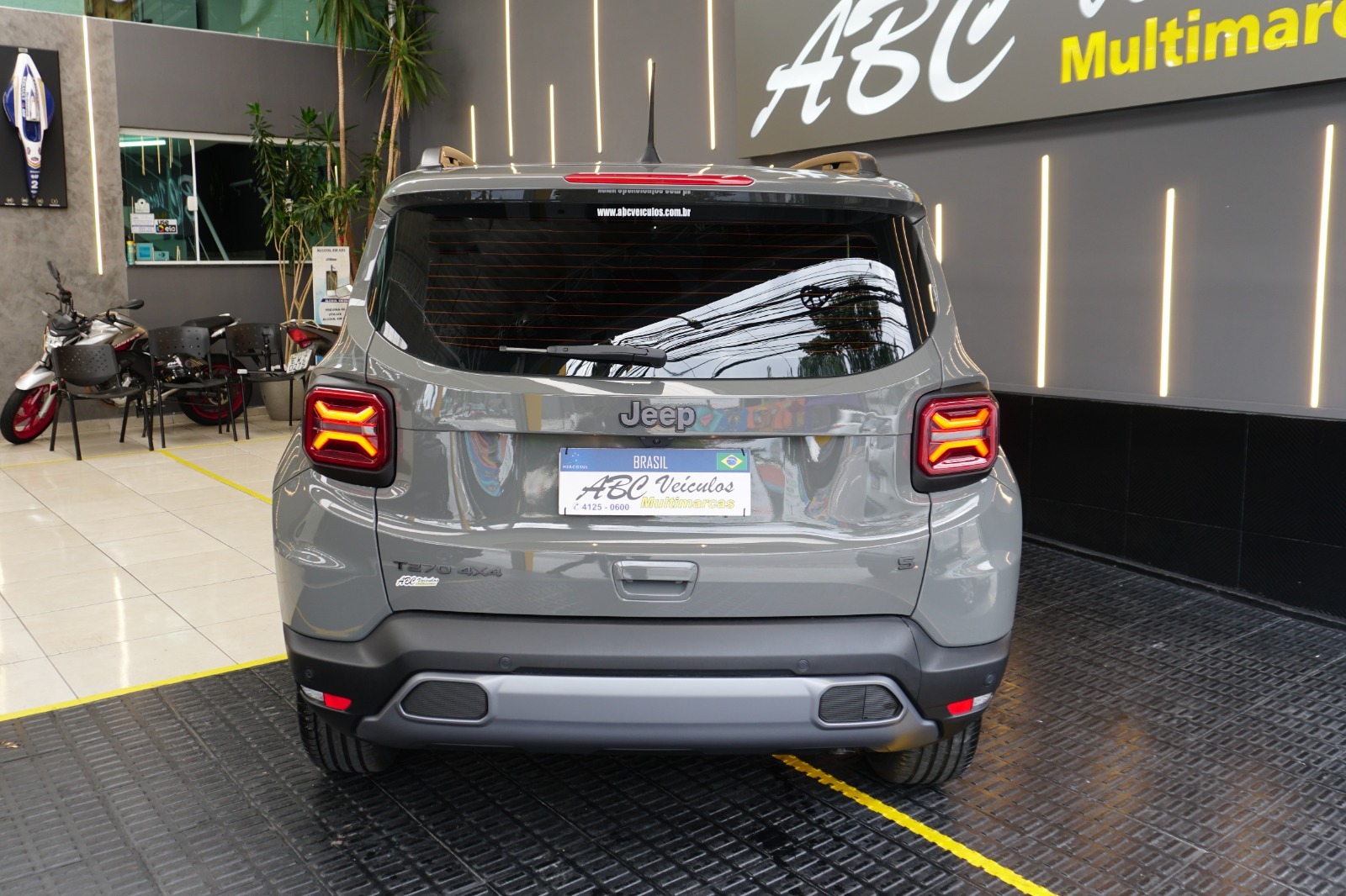 Jeep Renegade S T270 1.3 Tb 4X4 Flex Aut. - foto 8