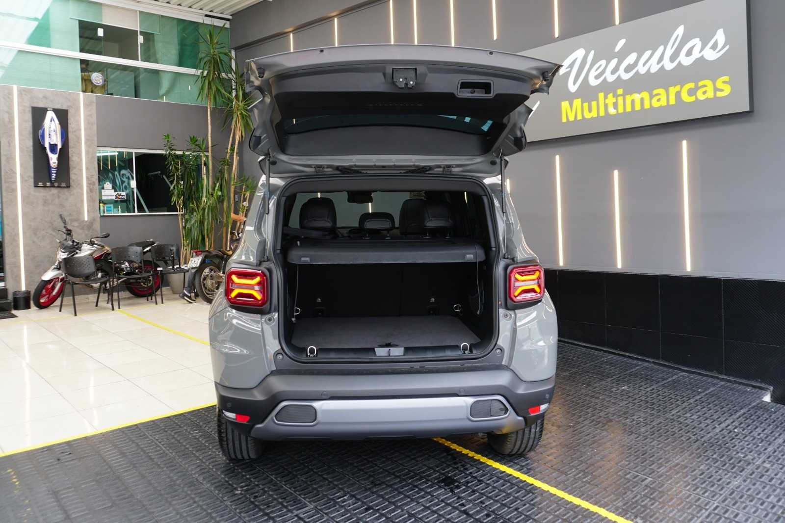 Jeep Renegade S T270 1.3 Tb 4X4 Flex Aut. - foto 14