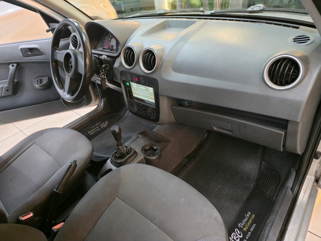 Volkswagen Gol City (trend) Titan 1.0 T. Flex 8V 4P - foto 17