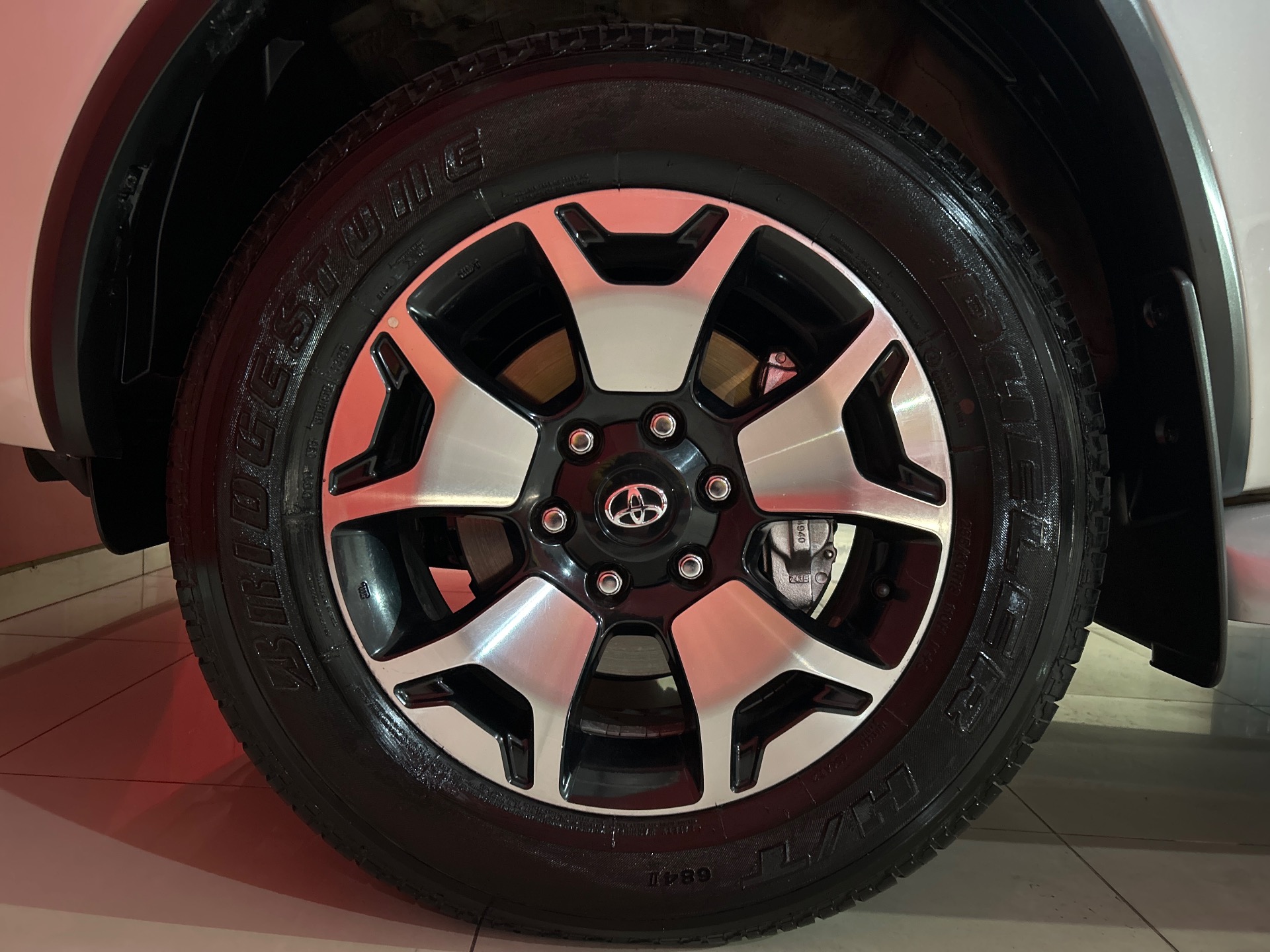 Toyota SW4 Srx Diamo. 4X4 2.8 Tb Die Aut. - foto 5