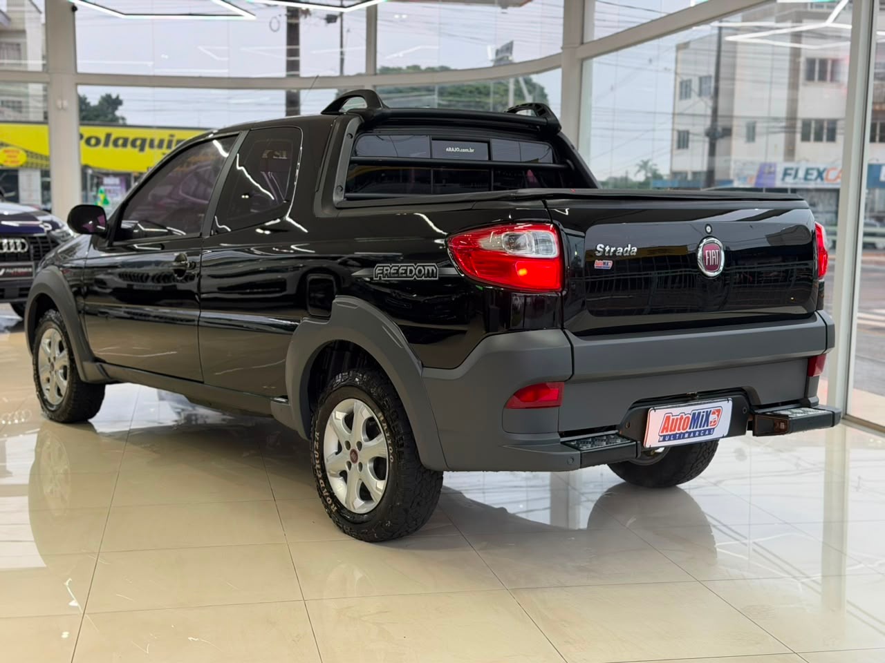 Fiat Strada Freedom 1.4 Flex 8V Cd - foto 4