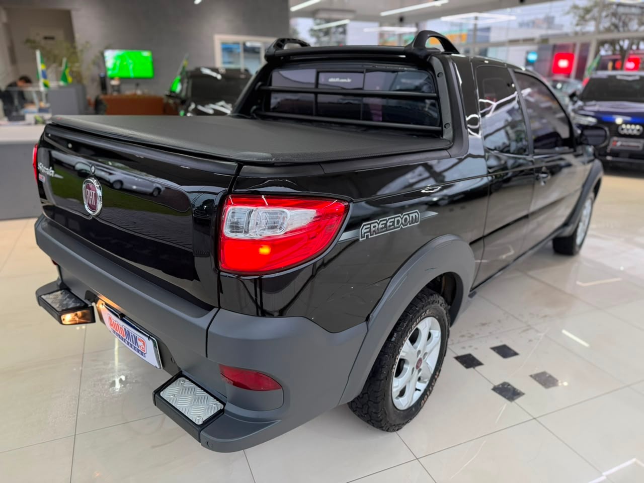 Fiat Strada Freedom 1.4 Flex 8V Cd - foto 8