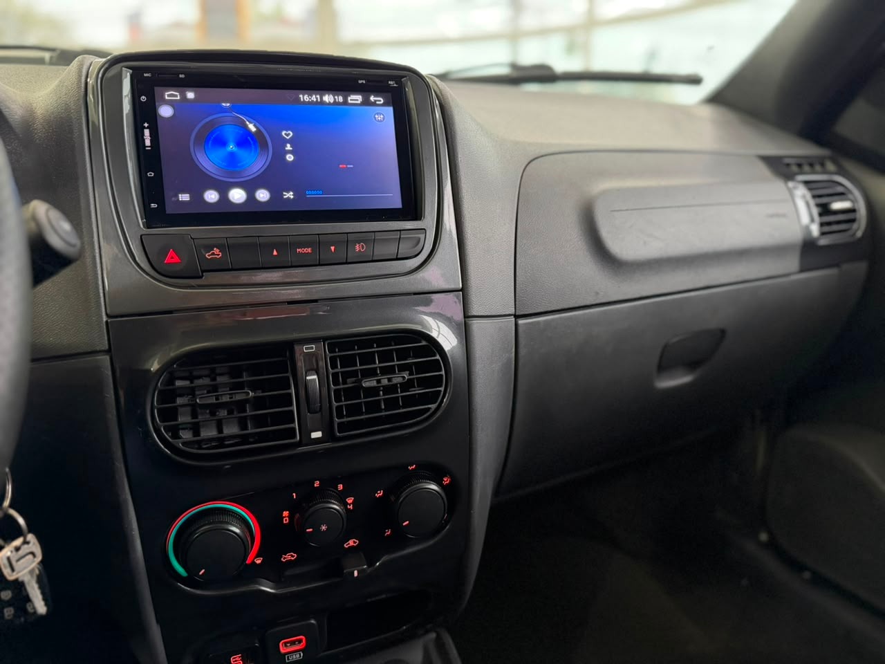 Fiat Strada Freedom 1.4 Flex 8V Cd - foto 16