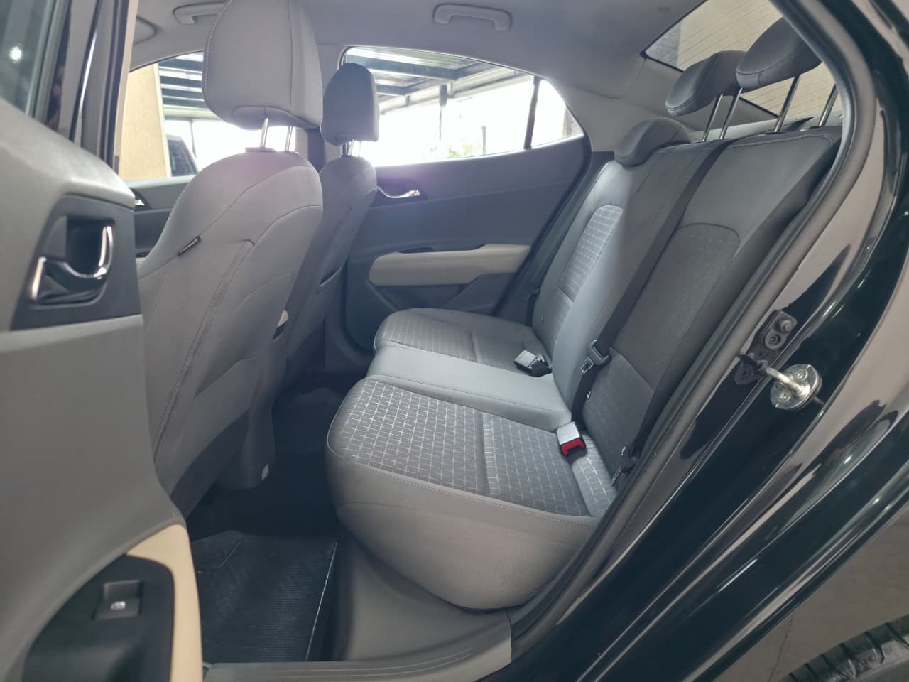 Hyundai HB20S Limited Plus 1.0 Flex 12V Mec. - foto 12