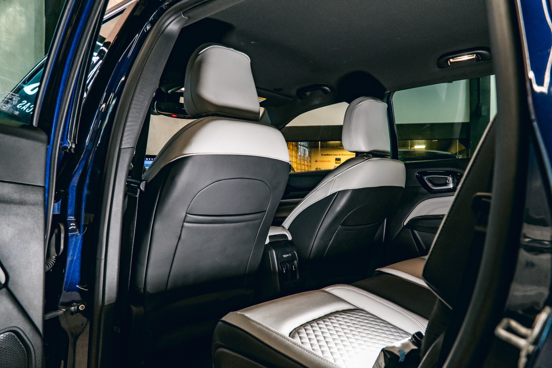 Jeep Commander Limited T270 1.3 Tb Flex Aut. - foto 13