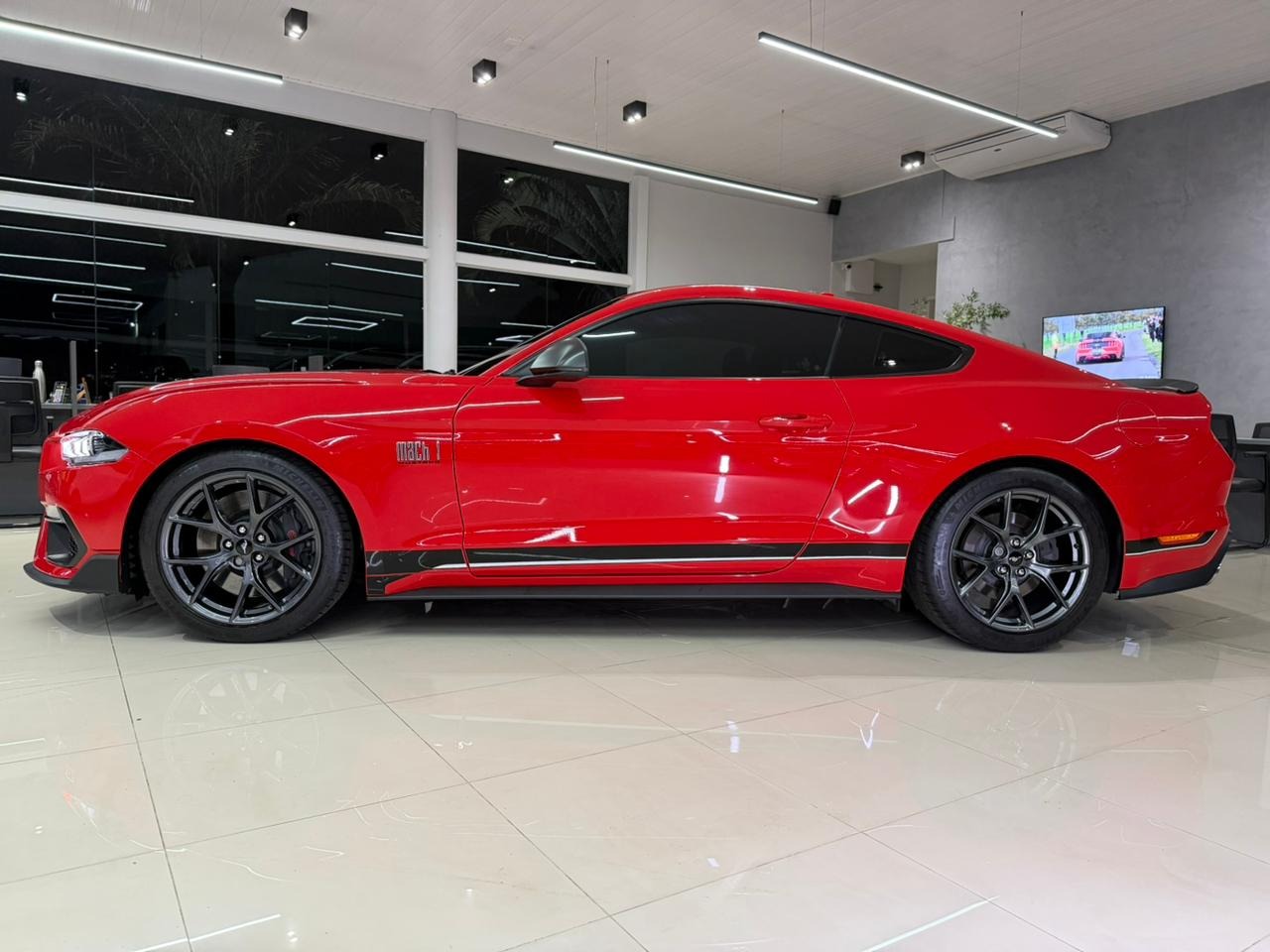 Ford Mustang Mach 1 5.0 V8 - foto 5