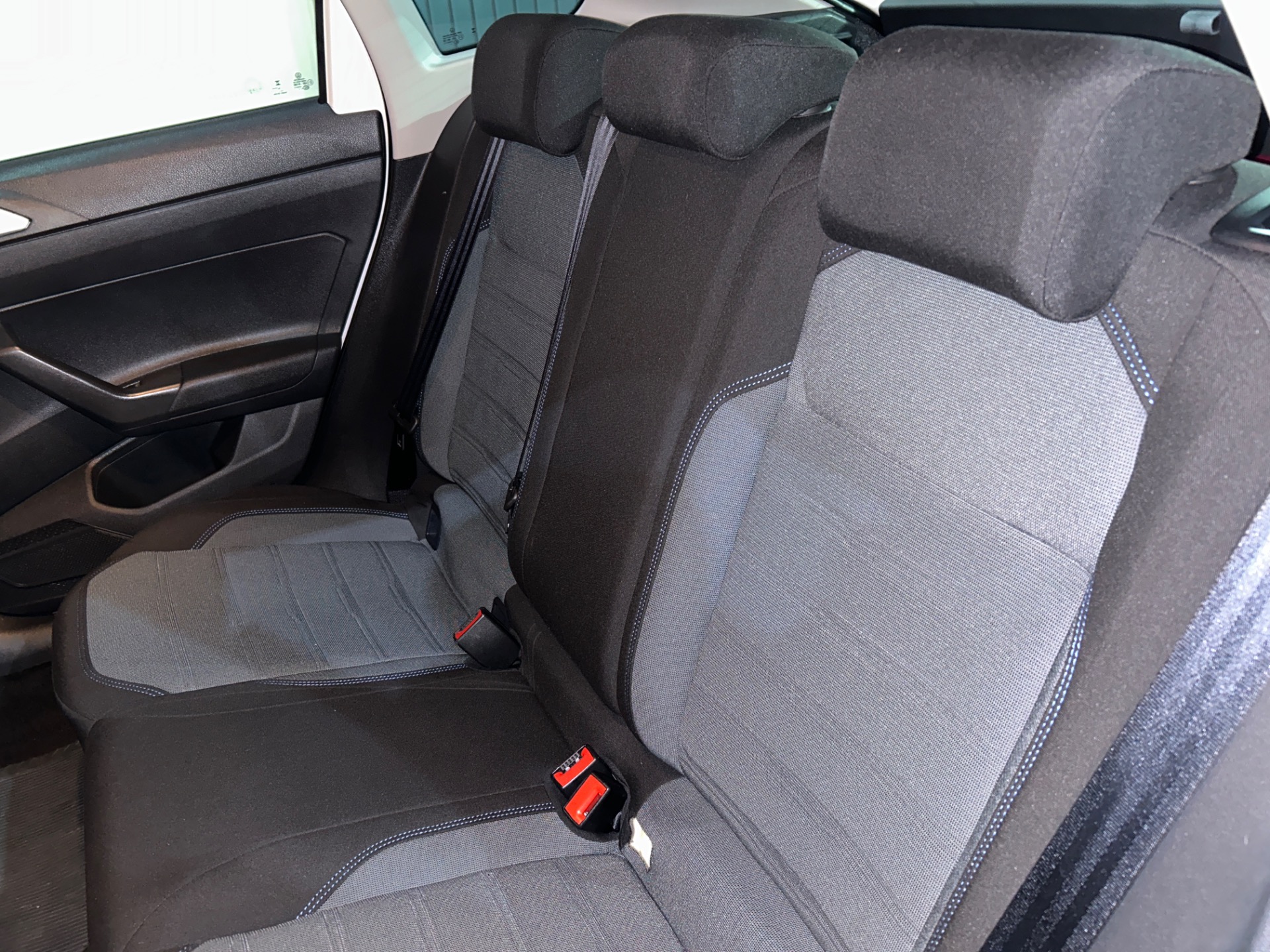 Volkswagen Nivus Comfortline 1.0 200 TSI Flex Aut. - foto 8