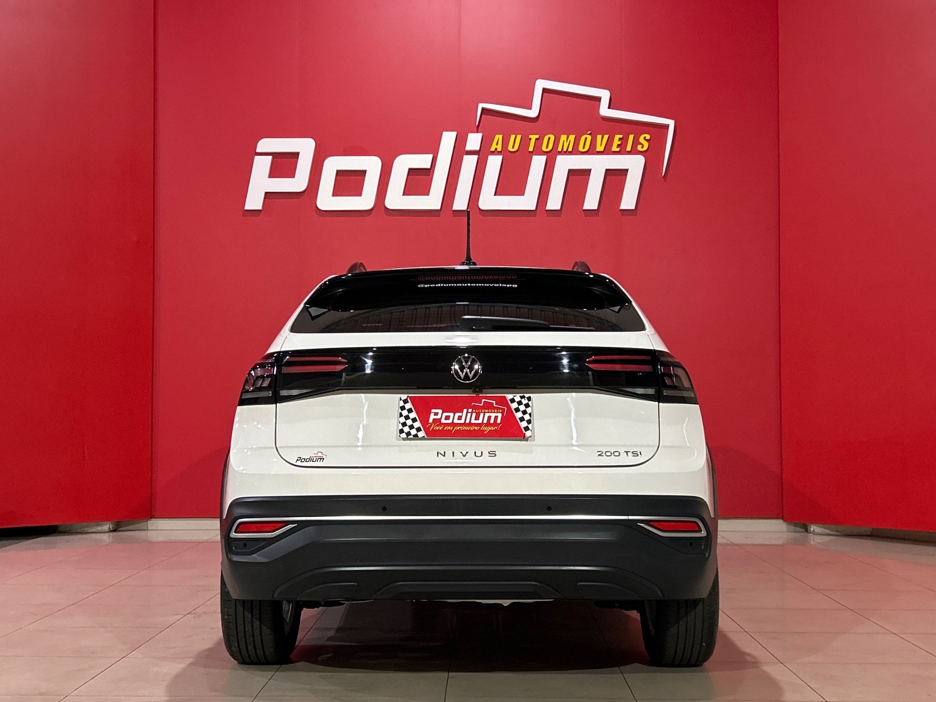 Volkswagen Nivus Comfortline 1.0 200 TSI Flex Aut. - foto 4