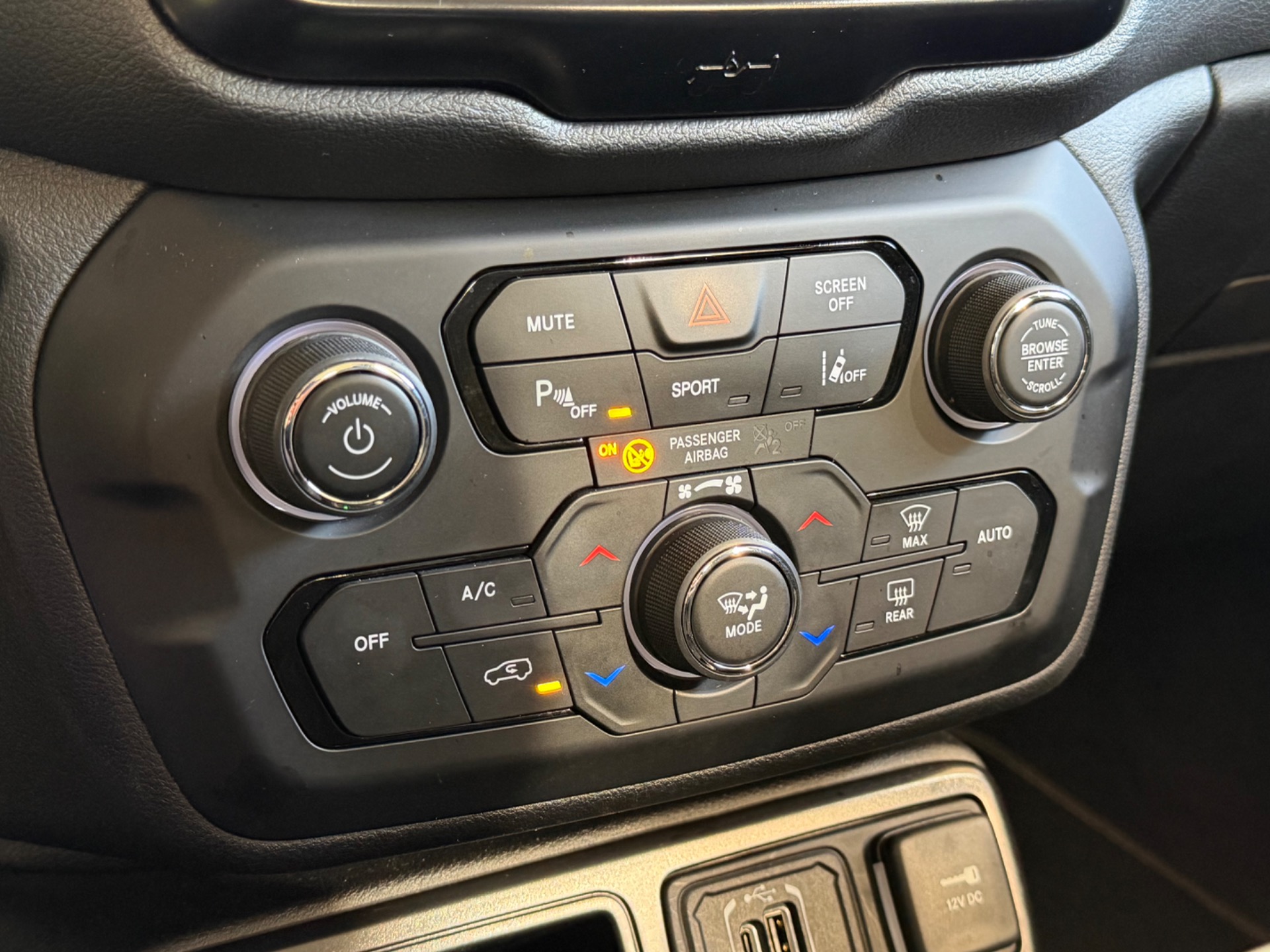 Jeep Renegade Long. T270 1.3 Tb 4X2 Flex Aut. - foto 12