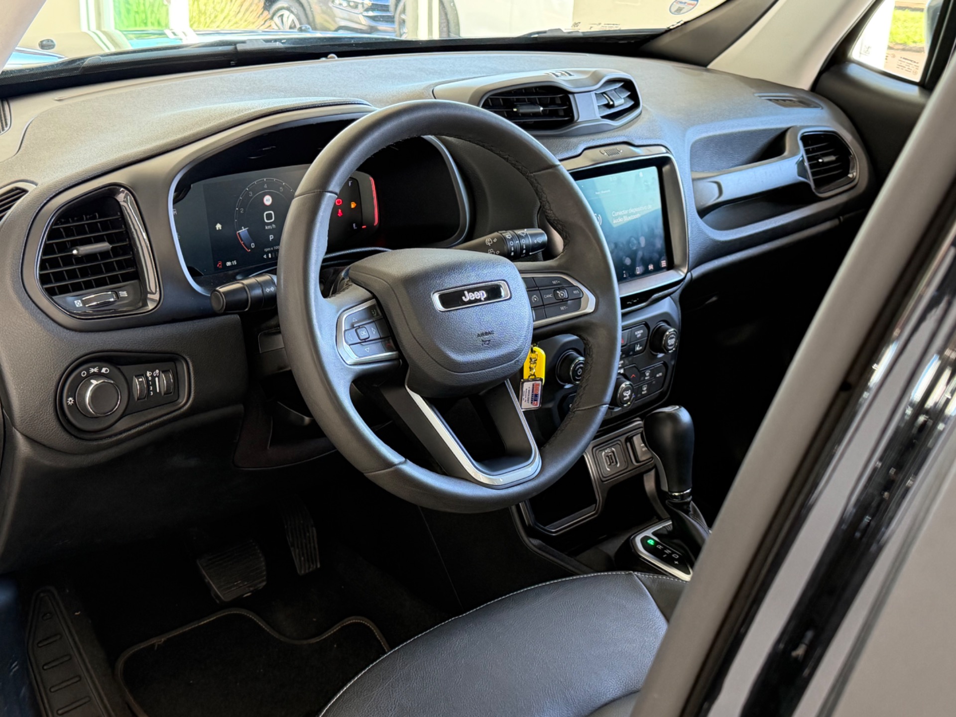 Jeep Renegade Long. T270 1.3 Tb 4X2 Flex Aut. - foto 10
