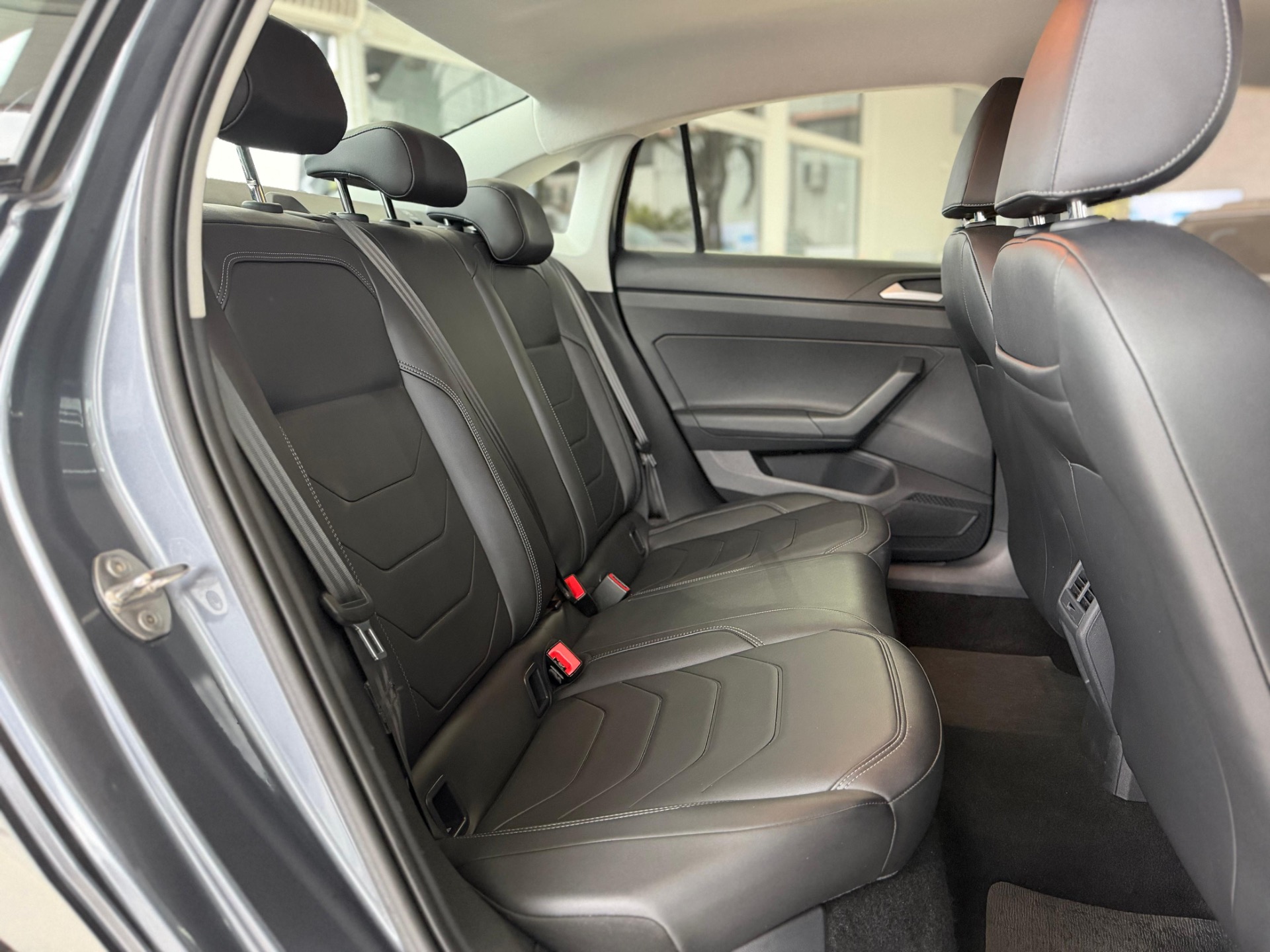Volkswagen Virtus Comfort. 200 TSI 1.0 Flex 12V Automático - foto 11