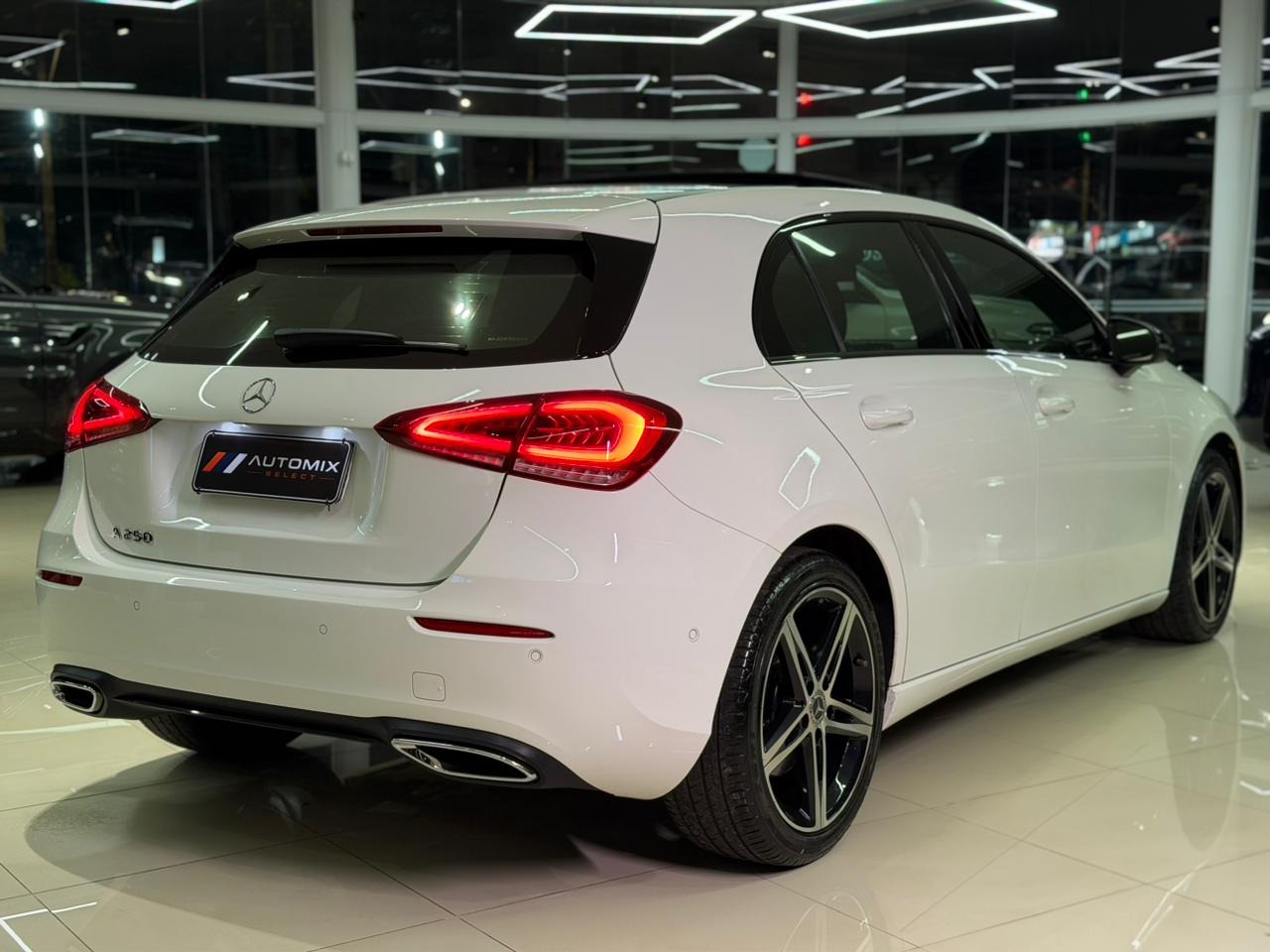 Mercedes-Benz A 250 2.0 Tb Hatch Vision - foto 11
