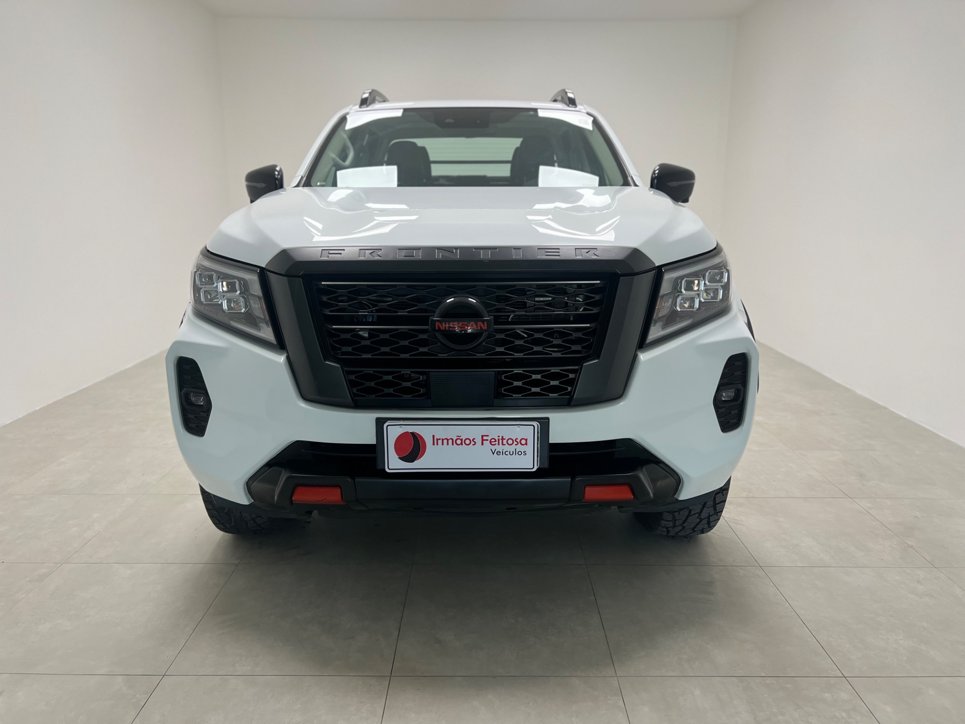 Nissan Frontier Pro4x Cd 4X4 2.3 Bi Tb Die. Automático - foto 2