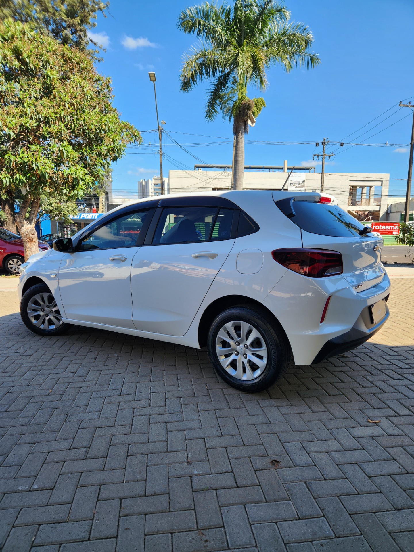 Chevrolet Onix 2023 - foto 17
