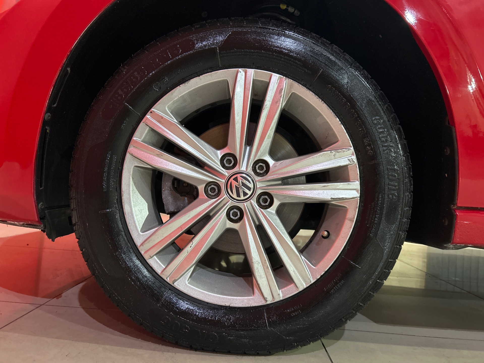Volkswagen Polo 1.0 Flex 12V 5P - foto 5