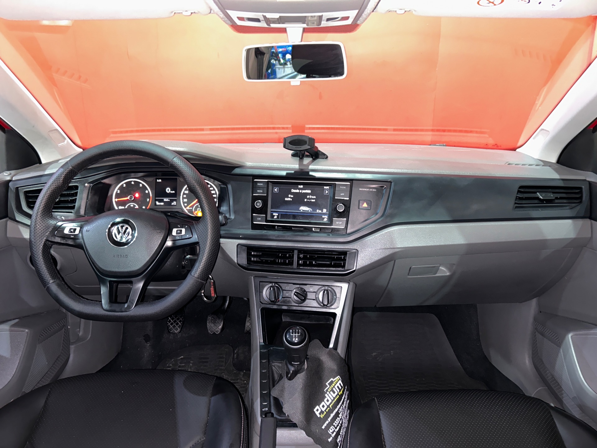 Volkswagen Polo 1.0 Flex 12V 5P - foto 10