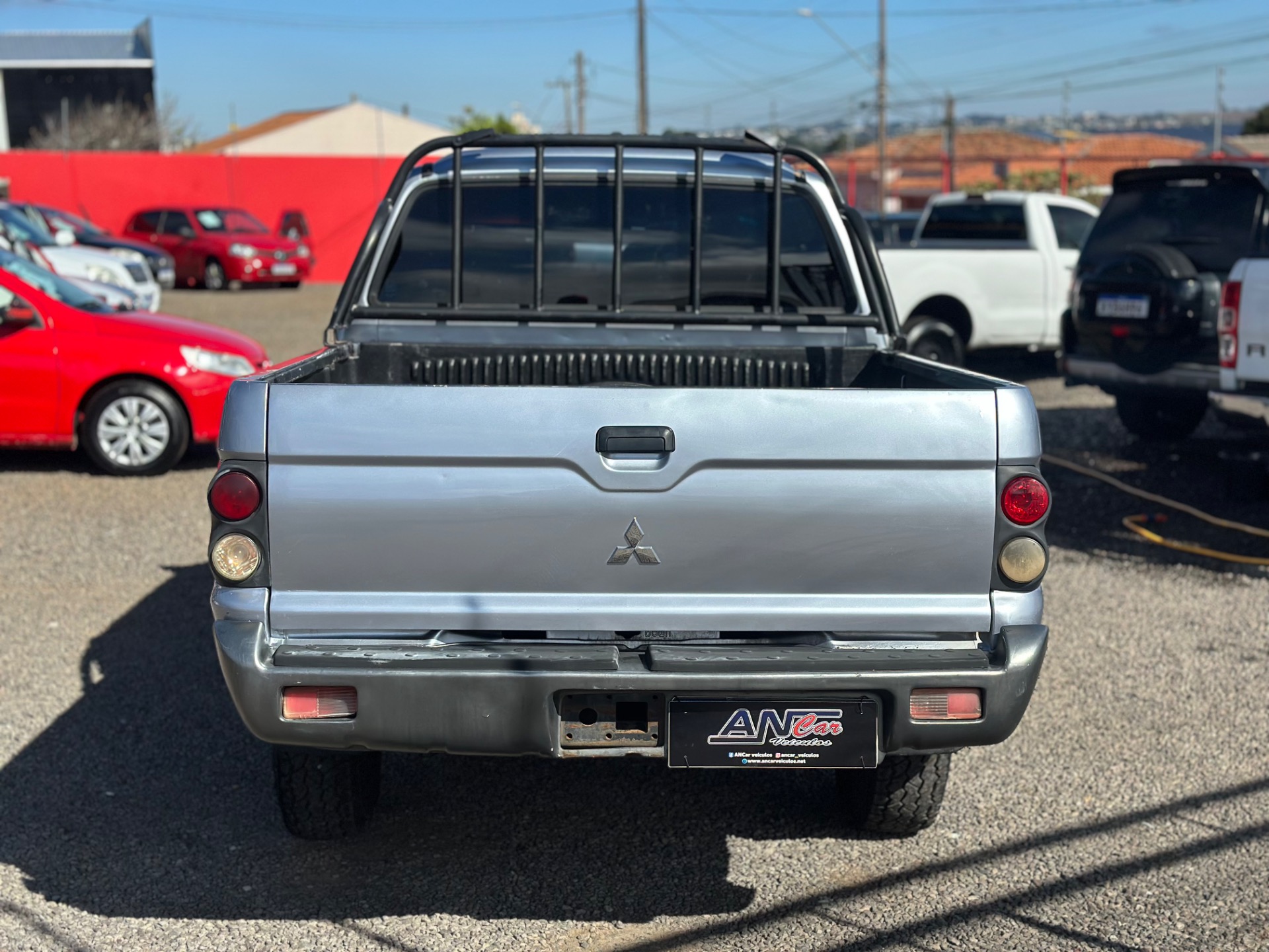 Mitsubishi L200 Gl 2.5 4X4 Cd Diesel - foto 5