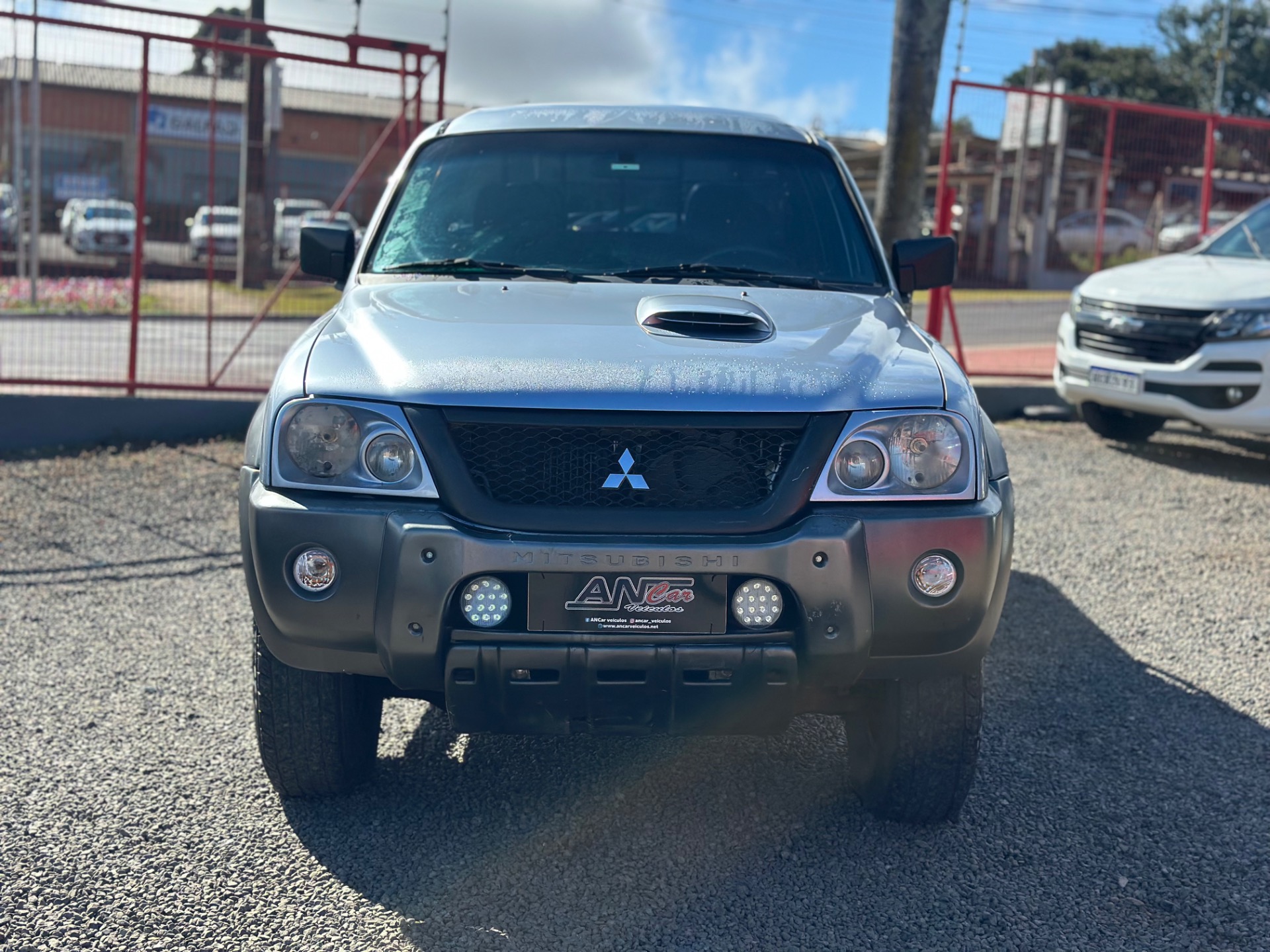 Mitsubishi L200 Gl 2.5 4X4 Cd Diesel - foto 2