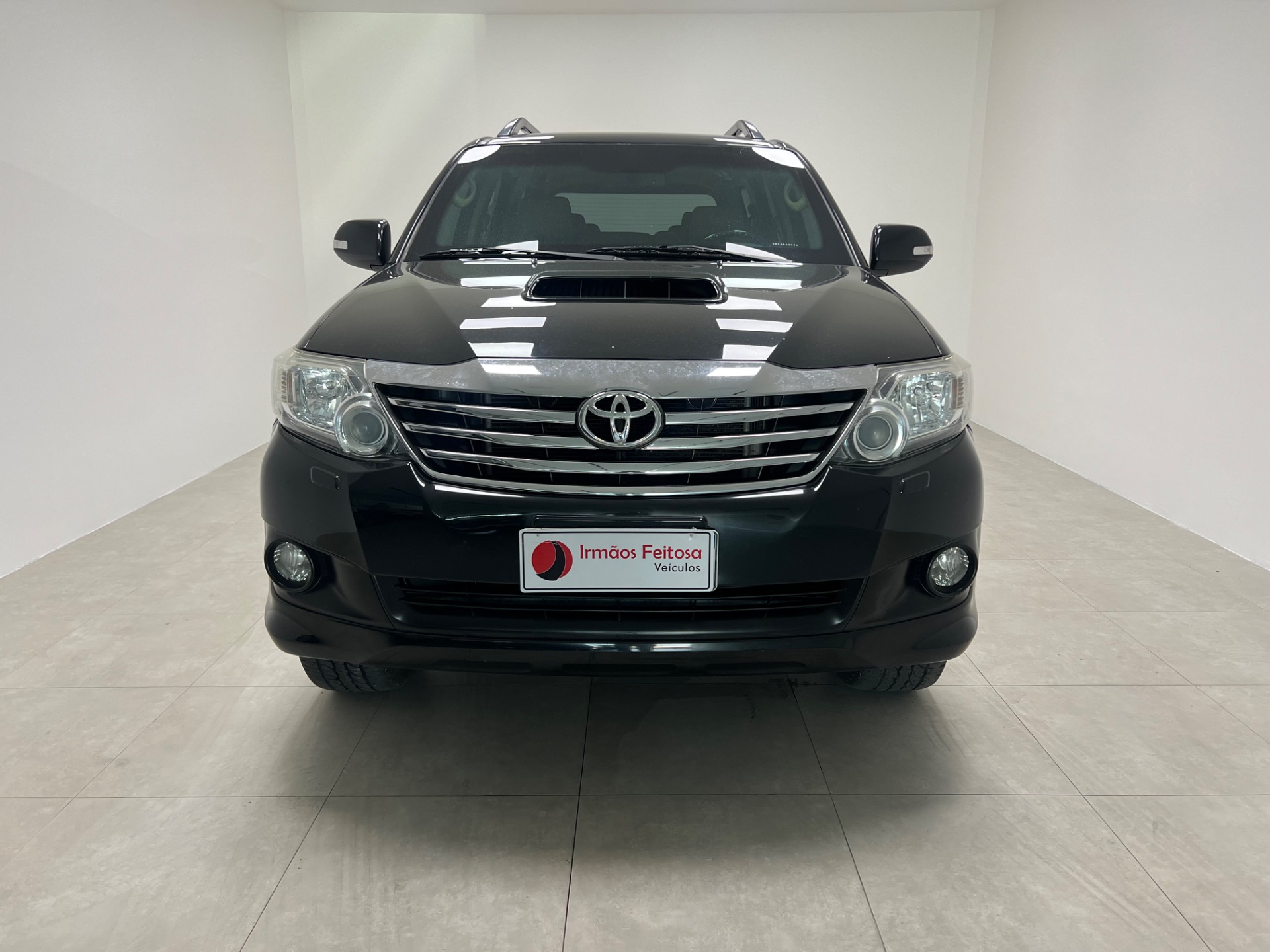 Toyota SW4 Srv D4 D 4X4 3.0 TDI Dies. Automático - foto 2