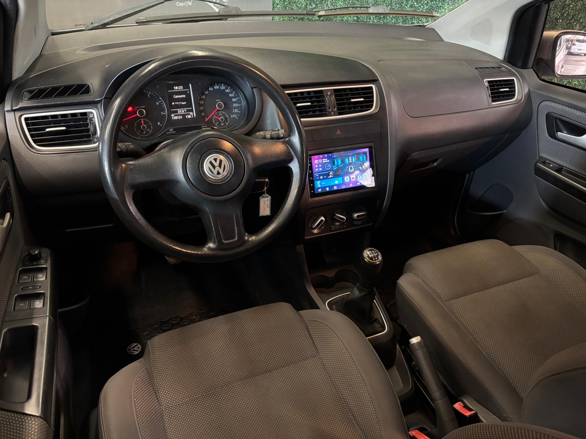 Volkswagen Fox 1.6 Mi Total Flex 8V 5P - foto 13
