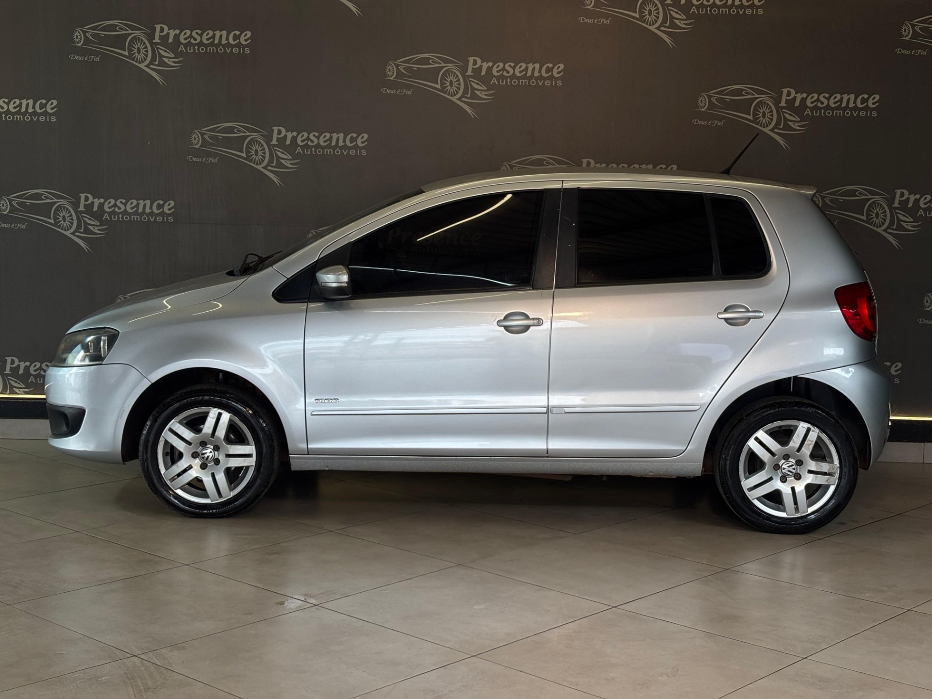 Volkswagen Fox 1.6 Mi Total Flex 8V 5P - foto 4