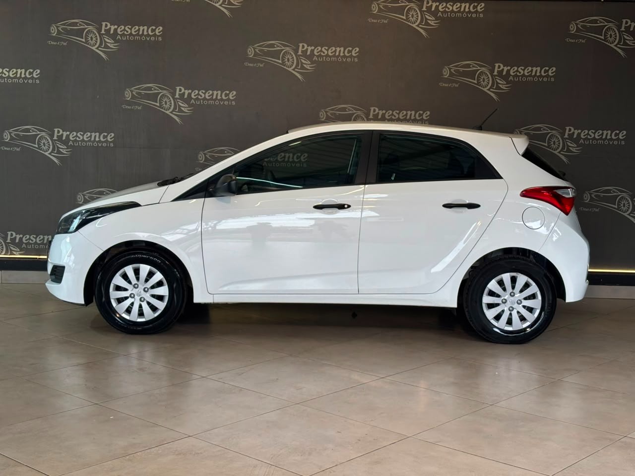 Hyundai HB20 5 Anos 1.0 Flex 12V Mec. - foto 4