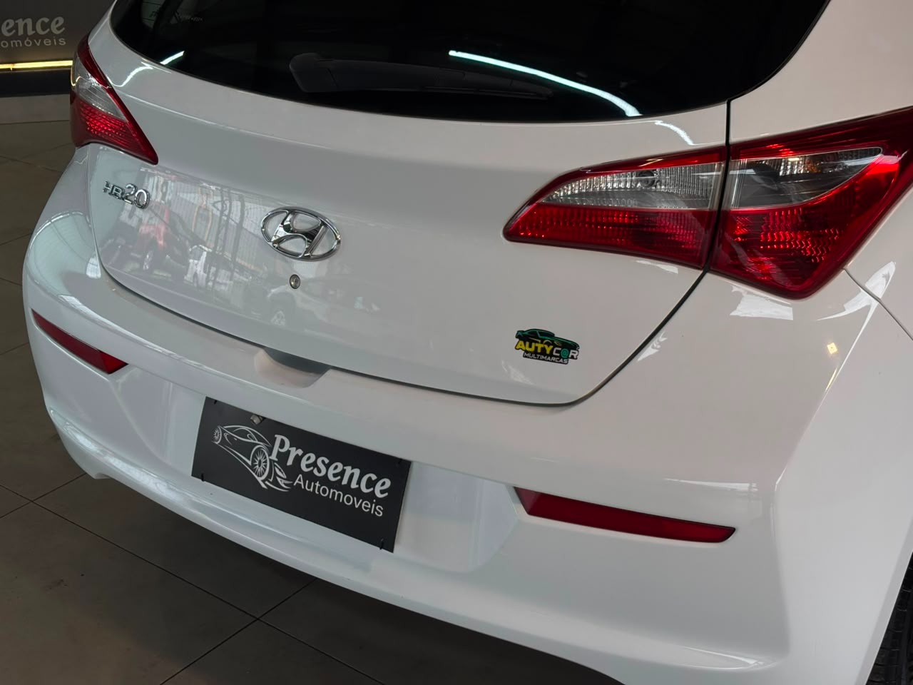 Hyundai HB20 5 Anos 1.0 Flex 12V Mec. - foto 7