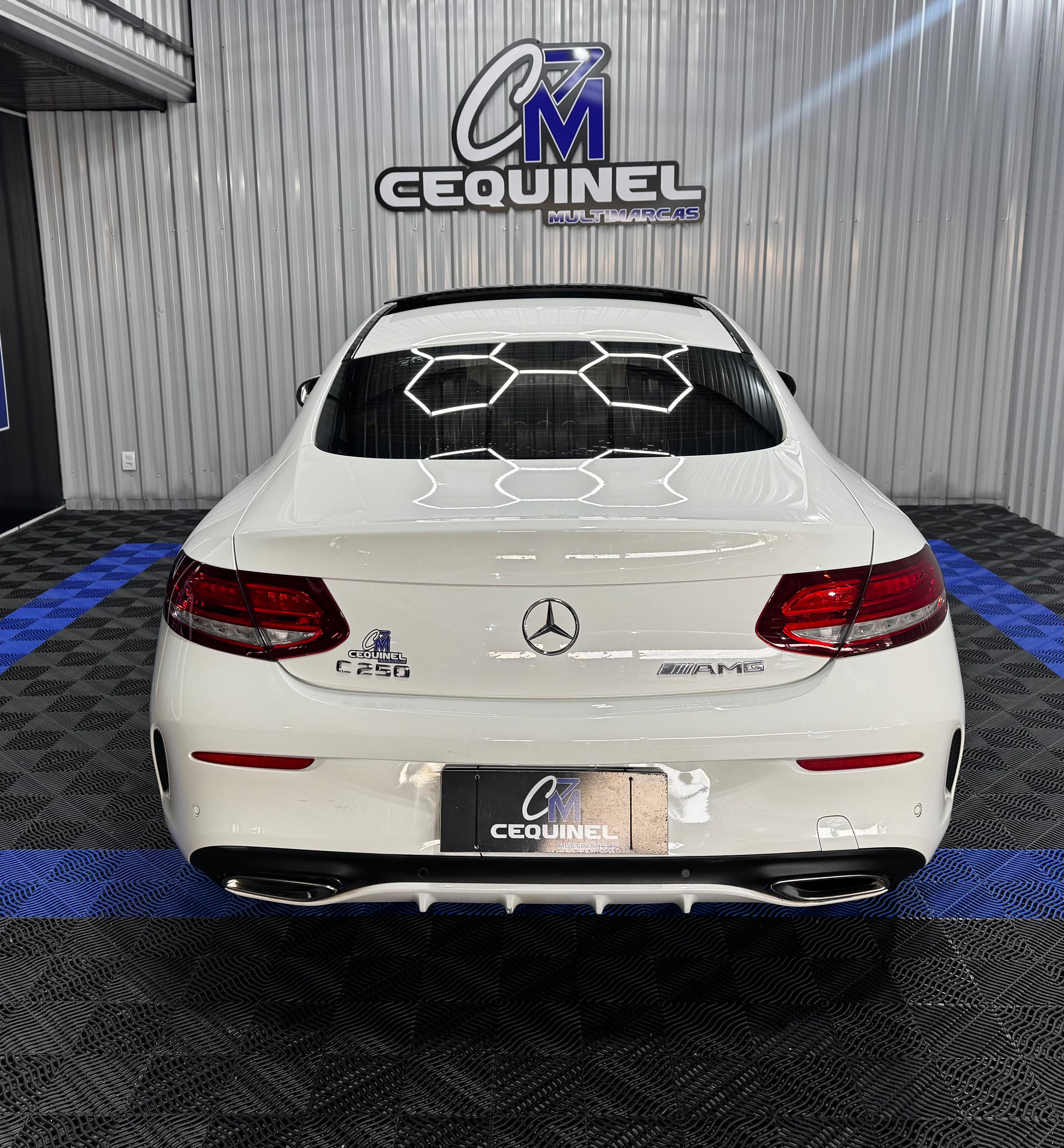 Mercedes-Benz Classe C C 250 C 250 Sport Coupe 2.0 16V 211cv Aut. - foto 4