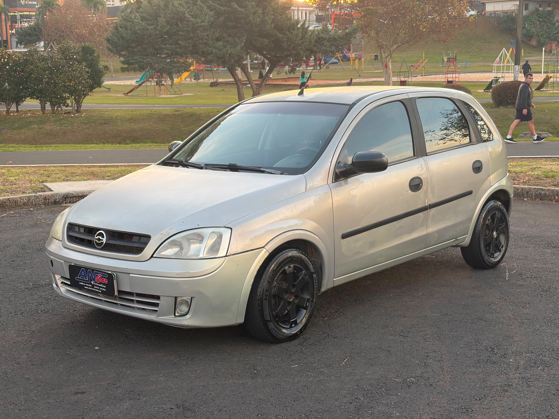 Chevrolet Corsa Hat. Maxx 1.0 1.0 Flexpower 8V 5P - foto 3