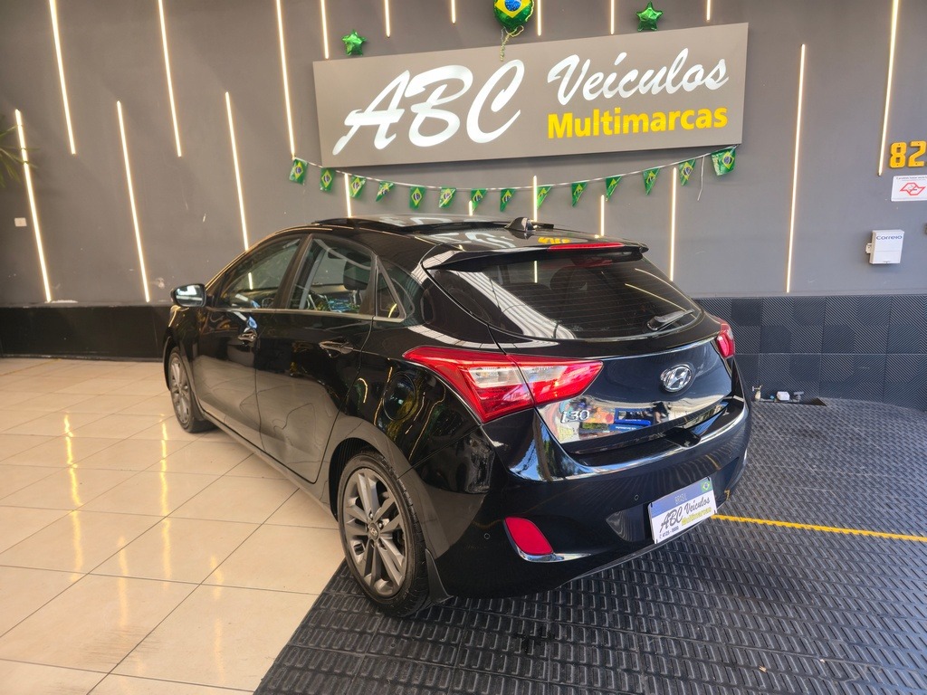 Hyundai i30 1.8 16V Aut. 5P - foto 2