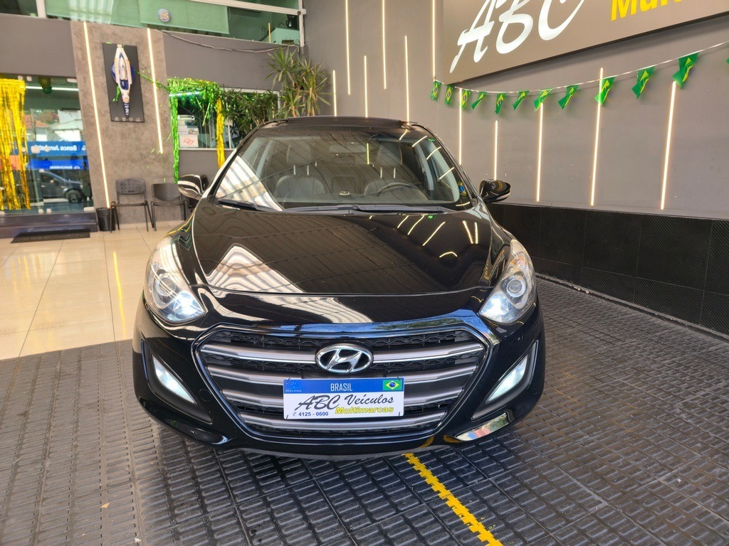 Hyundai i30 1.8 16V Aut. 5P - foto 8