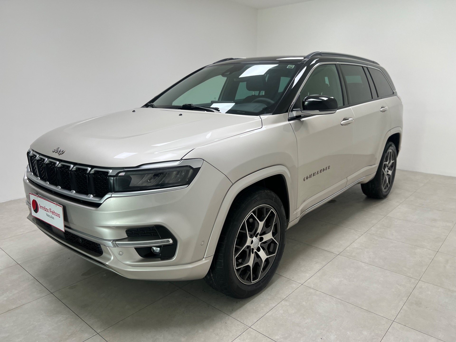 Jeep Commander 2022 à venda