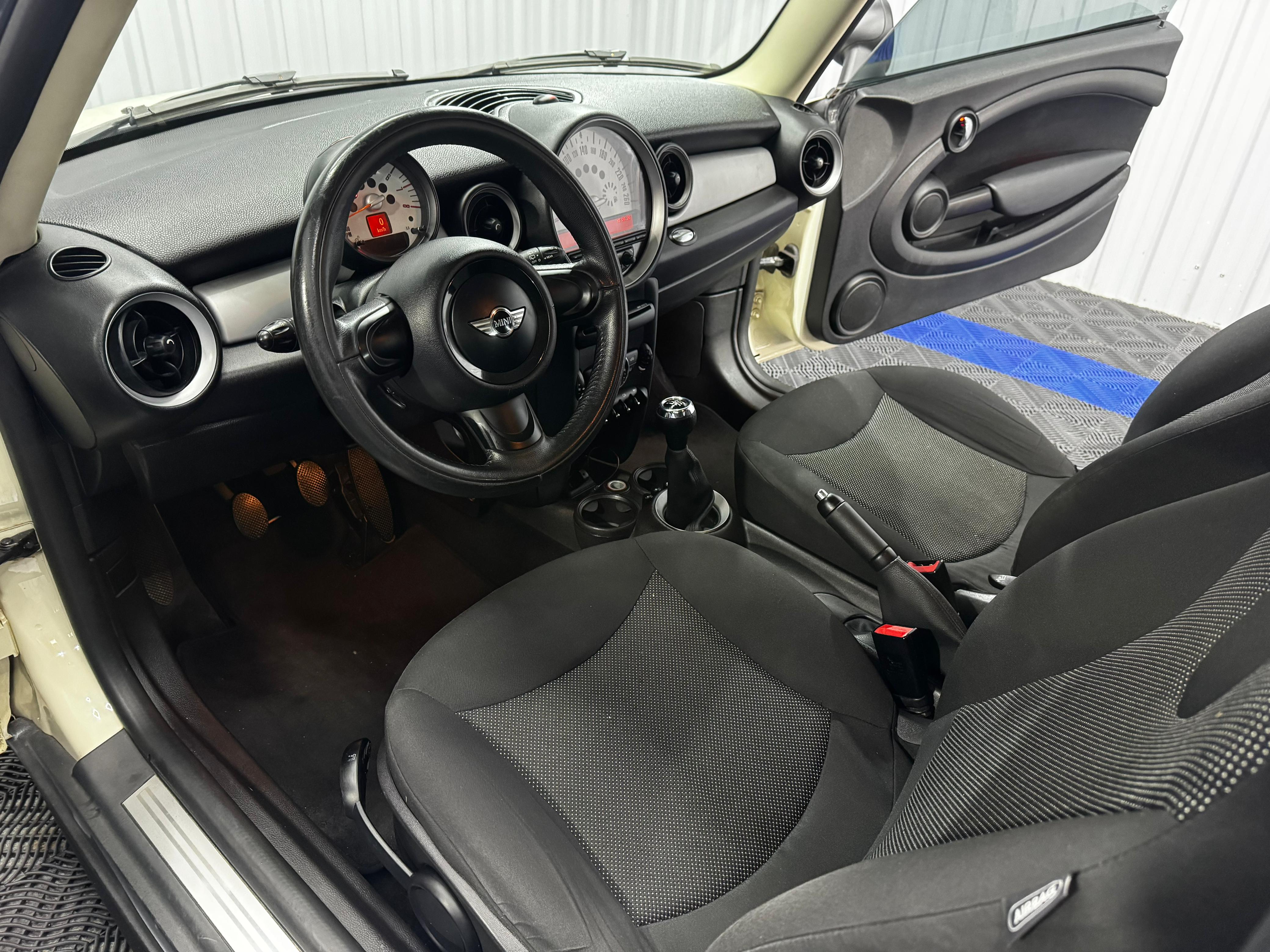 MINI ONE 1.6 Mec. - foto 10