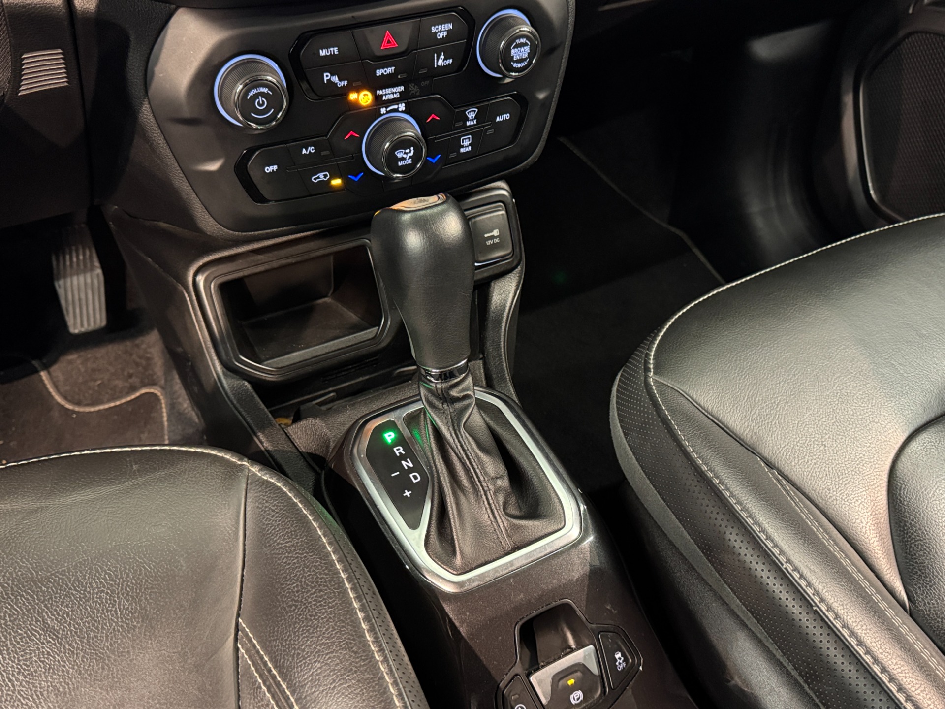 Jeep Renegade Long. T270 1.3 Tb 4X2 Flex Aut. - foto 13