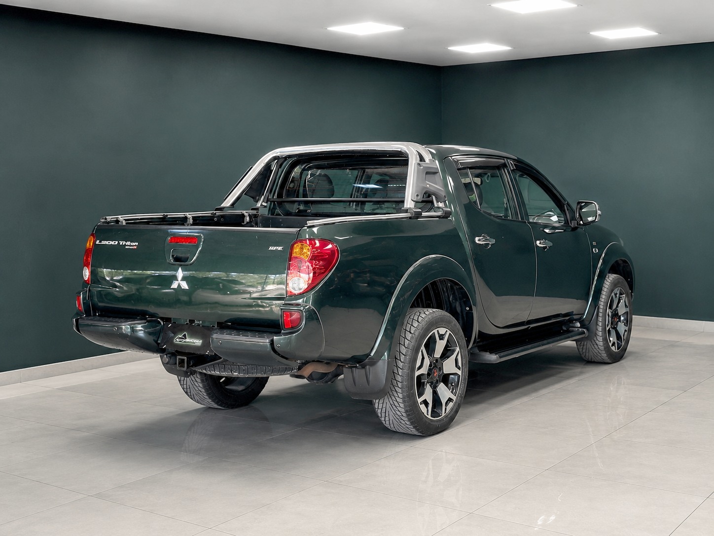Mitsubishi L200 Triton Triton Hpe 3.2 Cd Tb Int.diesel Automático - foto 2